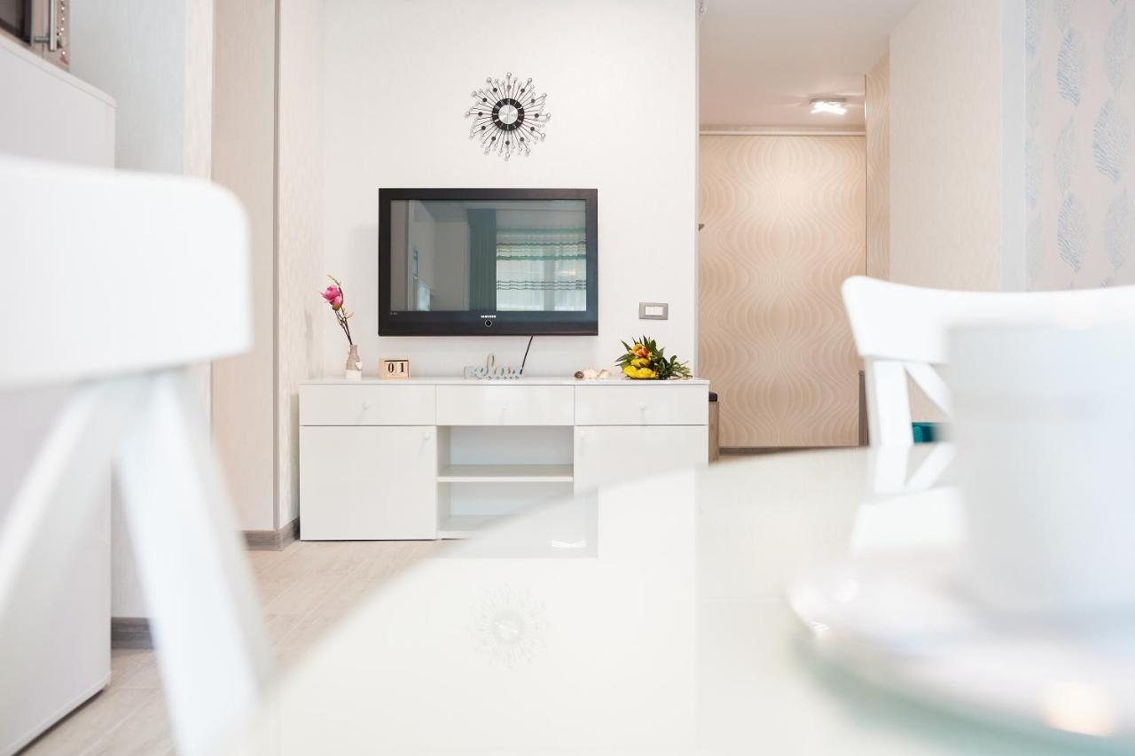 Aquamarin 2Bd Apt Spa N Pools Beach Resort Năvodari Exteriér fotografie